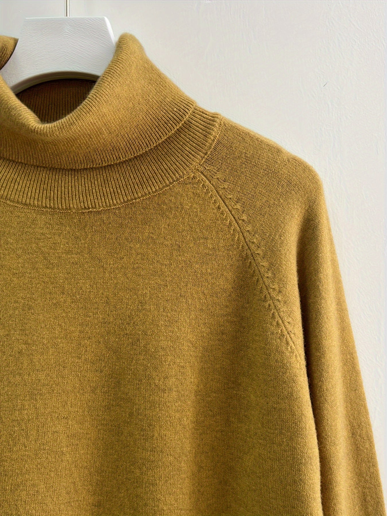 Aimée | Timeless Turtleneck Sweater