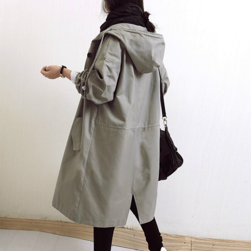 Delara - Elegant and water-repellent trench coat